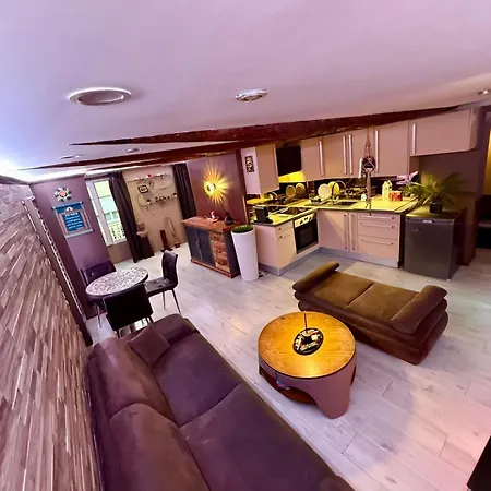 Appartement Beautiful 2 Piece Center