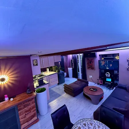 Beautiful 2 Piece Center *